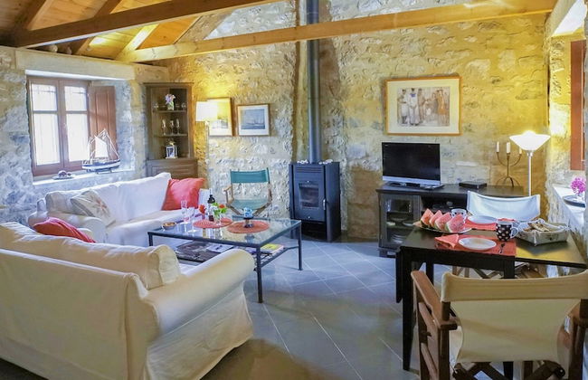 Stone House For You - Photo 10