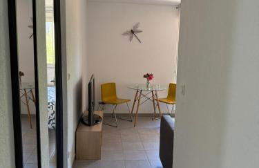 Charmant appartement moderne avec place de parking privative - Foto 50