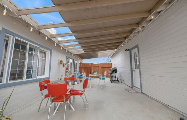 Fable by Avantstay 2 Unique Spaces w Bowling Hot Tub Fire Pit Large Yard - Photo 30