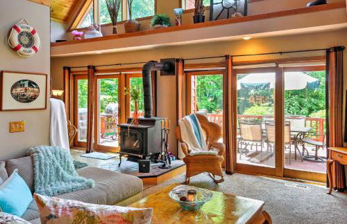 Roomy House on 2 Acres - 2 Mi to Egg Harbor Beach! - Foto 3