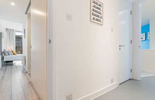 #79 World Famous Rotunda Skyline Views - Near Victoria Square - Sleeps 6 - " Perfect for contractors and Families" - Foto 13