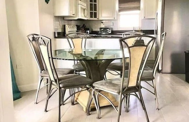 Enjoy Sunsets at Fully Equipped Condo at the Beach - Photo 4