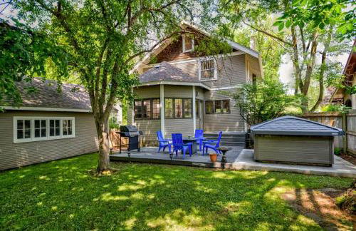 615 Ash Avenue - Modern Retreat w Hot Tub - Foto 26