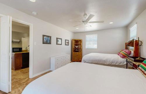 4-Bedroom Spacious Home with Guest House & Pool, Located on 9 Acres of Land - Foto 33