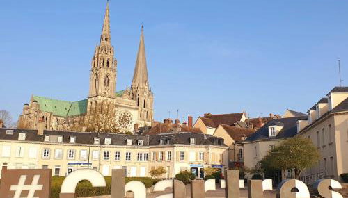 Maison cosy emplacement idéal Chartres, Netflix, Wifi, garage vélos - Foto 4