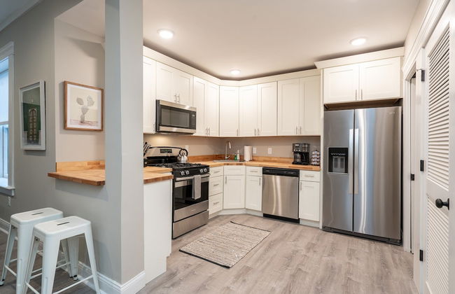 Historic Haven | JZ Vacation Rentals - Photo 9