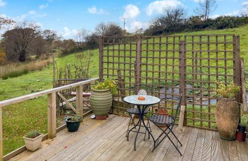 The Hideaway - Photo 1