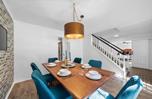 The Pines I Sleeps 12 I Private Pool I Patio & BBQ - Foto 26