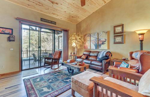 Rustic Retreat with Spacious Deck in Show Low! - Foto 5