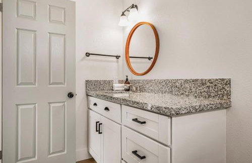 5BR Fun Haven Pool Mini Golf Movie Game room - Foto 45