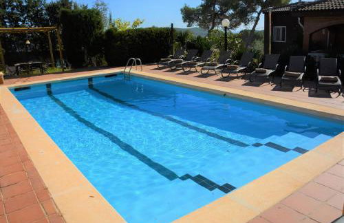 Villa Sitges Soledad 15 minutes drive from Sitges XXL swimming pool 12 p - Foto 1