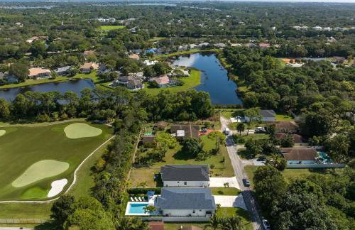 Opulence & Serenity at Our Luxury Home in Jupiter! - Photo 40