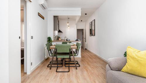 Poble Sec 3BR 2BA Balcony Sleeps 7 - Foto 1