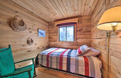 Cozy Cottage on Cat Cove with Wraparound Deck! - Foto 16