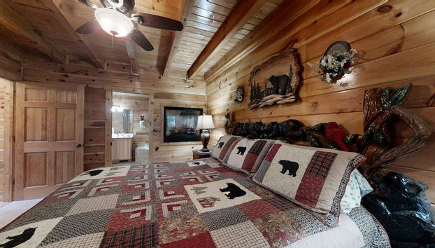 Wuzzy's Flophouse 2 Bedroom Cabin by RedAwning - Foto 4, Habitación