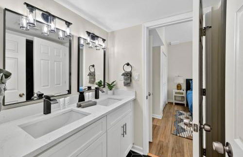 Grove Park Haven Sleeps 12, Large Backyard - Foto 29