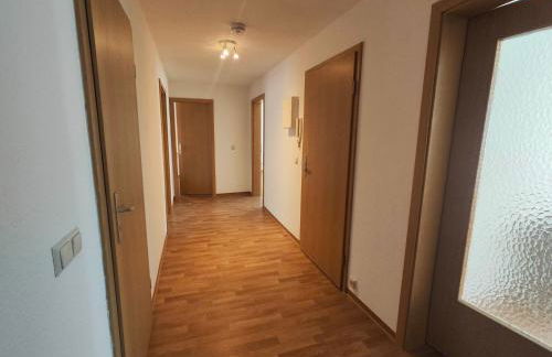 schöne 4-7 Bett FeWo in Staßfurt - Foto 2