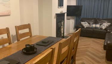 Prospect House - Elegant 4-Bed Family Escape Near Ward Park & Marina - Foto 4