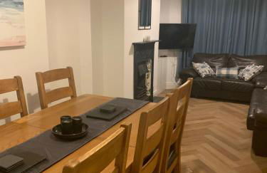 Prospect House - Elegant 4-Bed Family Escape Near Ward Park & Marina - Foto 4