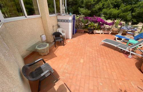 Orihuela Costa 3 bdr condo on La Zenia beach with patio - Foto 9