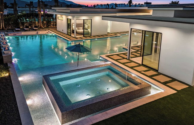 Exclusive Indio Villa Pool, Hot Tub, Putting Green Sleeps 18 Bravo #6 - Foto 46