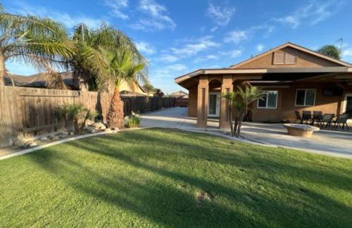 Cadbury 4BR Outdoor Kitchen Sleeps 8 Peaceful - Photo 23