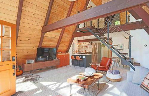 Mid Century Modern Cabin - The Tahoe A-Frame - Foto 3