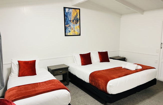 18th Avenue Thermal Motel - Photo 7