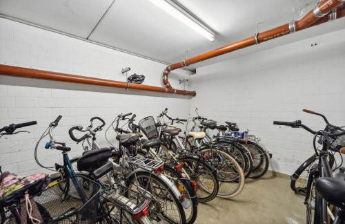 Barrierefrei - Privatparkplatz - zentral im Grünen - Foto 20