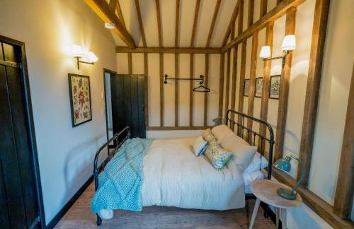 An elegant countryside hideaway with four indulgent ensuite bedrooms - Foto 31