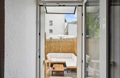 Gemütliches Apartment - hochwertiges Boxspringbett, privater Parkplatz, Terrasse, komplette Küche, WLAN, 40 Zoll HD TV - Foto 21