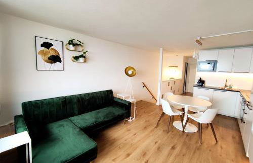 2-Zimmer Wohnung, Pools, Sauna und Balkon - Foto 1