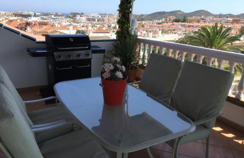 Apartment with private patio - Photo 27