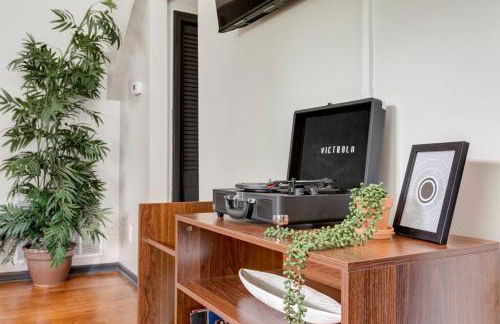 NEW - Modern Rustic Retreat Ardmore Chalet - Foto 56