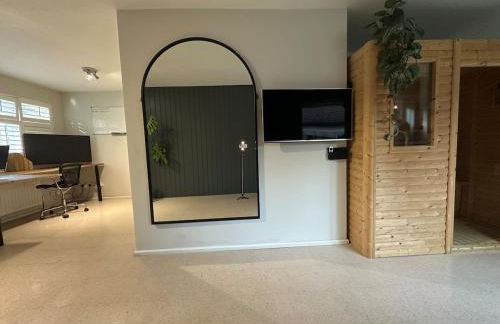 Luxury 3 bed cottage with Sauna, Chobham, sleeps 6 - Foto 22