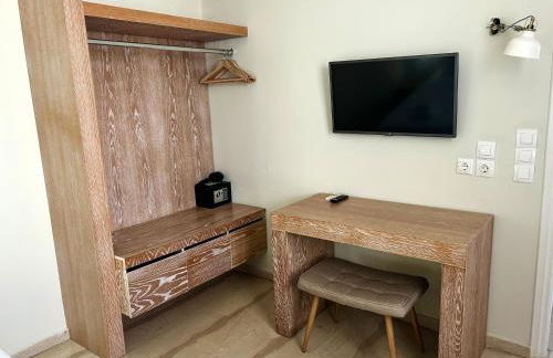 Loriet Hotel - Photo 123