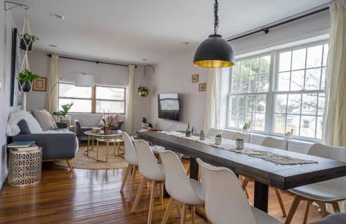 2Units 4BR 3BA Cape Cod Designer House - Foto 37