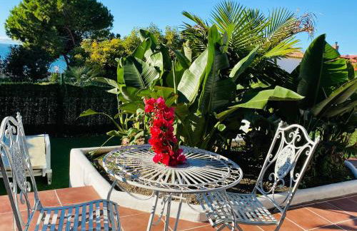 Apartments with tropical garden and sea water pool - Foto 47