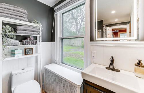 Near Lake and Wineries Spacious Union Springs Home! - Foto 15