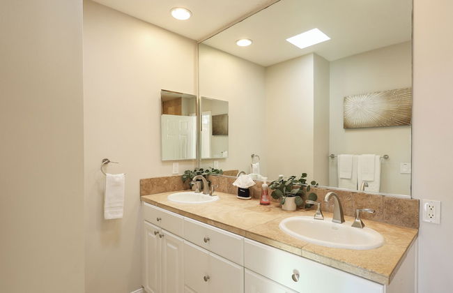 Oceanside Beach Condos - Photo 77