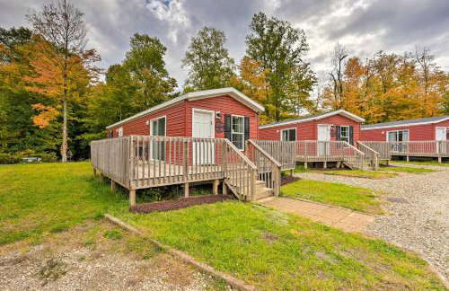 Cassopolis Cabin, Private Deck and Lake Access! - Foto 1