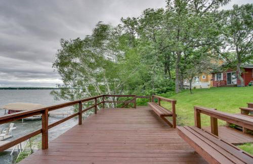 Lakefront Pelican Rapids Cabin with Boat Dock! - Foto 30