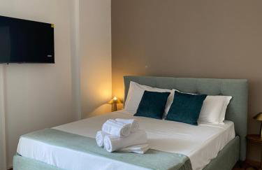 Studio Suite 11 - Photo 4