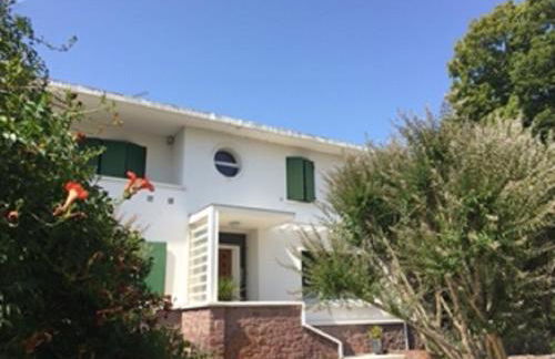 Maison Art Deco-5 salles de bains, 1 suite, piscine, clim, parking - Foto 30