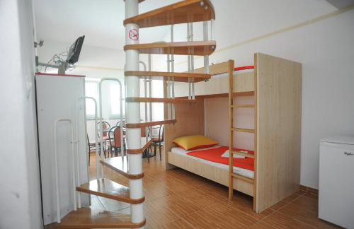 Apartments with swimming pool Caska, Pag - 3085 - Photo 34