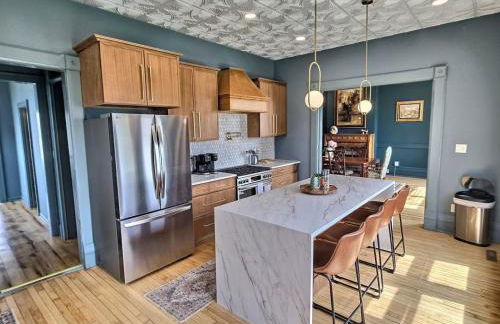 Sleeps 30+ • 10BR Mansion •Events • Bar • Backyard - Foto 6