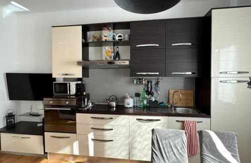 The Sunflower Apartment - Photo 3