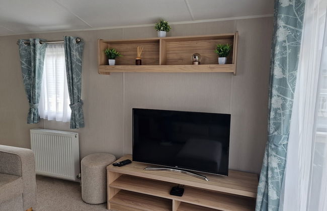 Welcoming 3 Bedroom Caravan 2 Min Walk to Beach - Foto 11