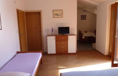 Studio Apartments Izabela - Photo 23