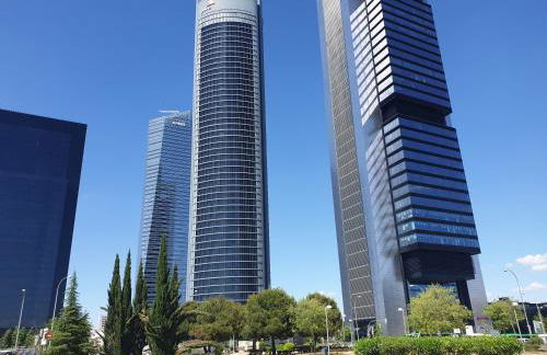 Bonito Apto Cinco Torres Plaza Castilla - Foto 27